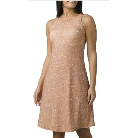 PrAna Skypath Dress Size XL Shelf Bra Twist Back Knee Length Outdoors New - Picture 1 of 9